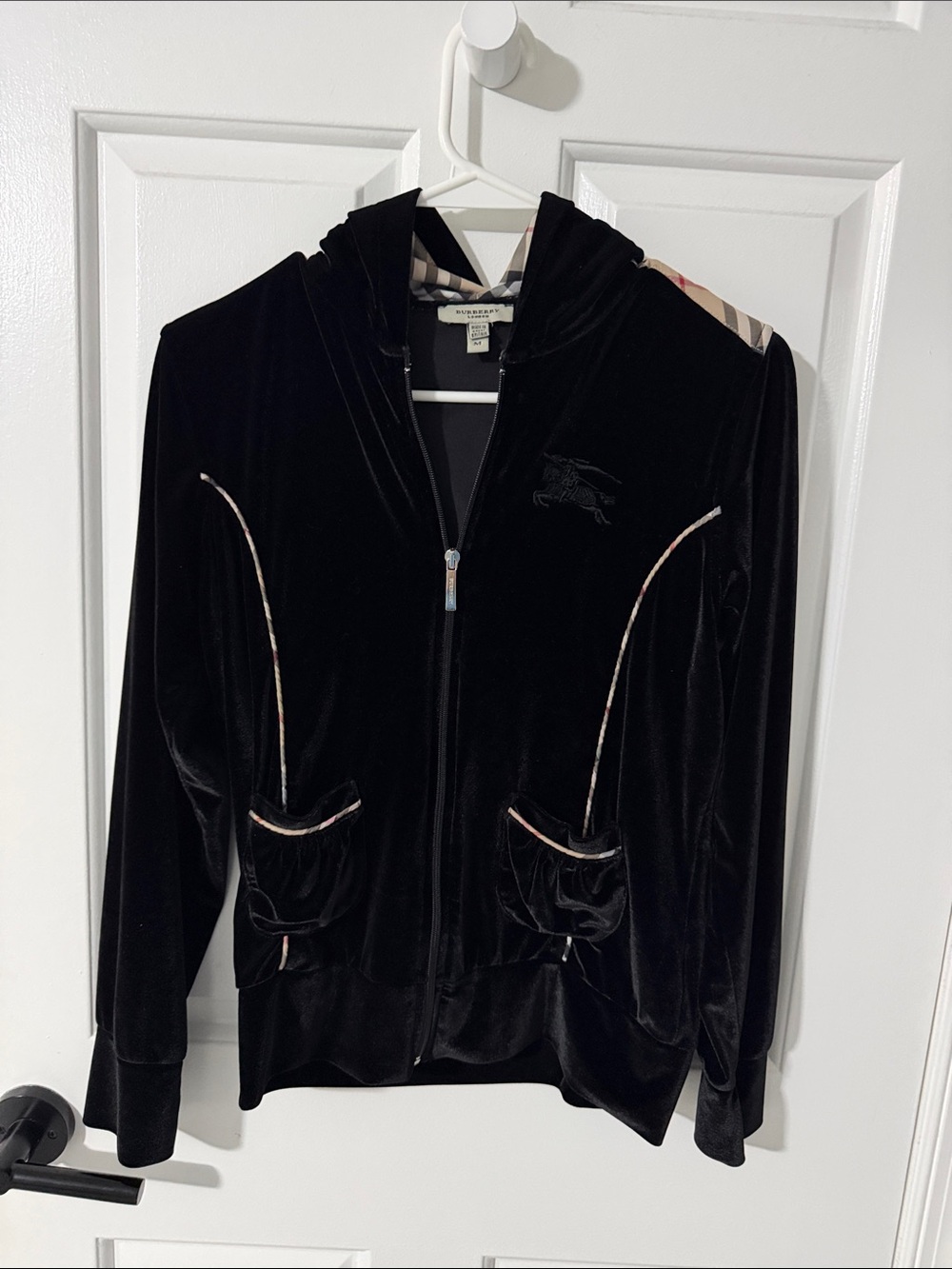 Burberry Black Velvet Hoodie with Vintage Check Lining - Picture 2 of 4
